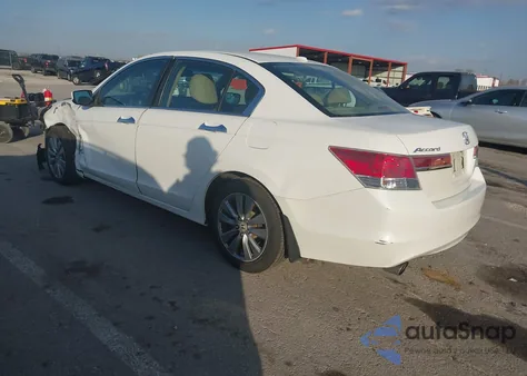 2011 Honda Accord 3.5 Ex-L из США, поврежденный, VIN 1HGCP3F80BA028144